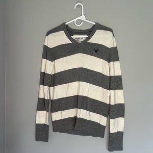 American Eagle V Neck Sweater